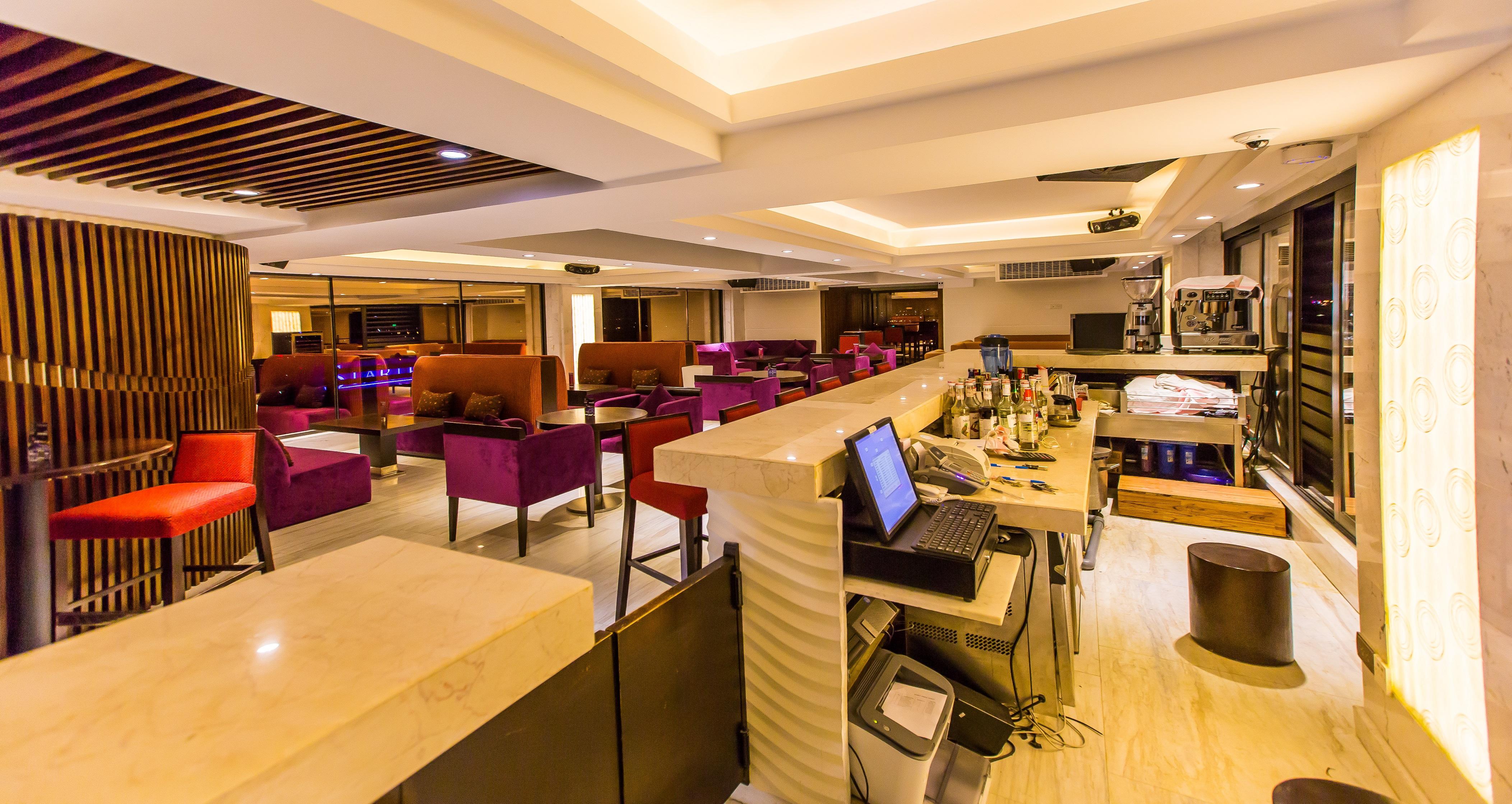 Holiday Beach Hotel Danang Khách sạn 5*