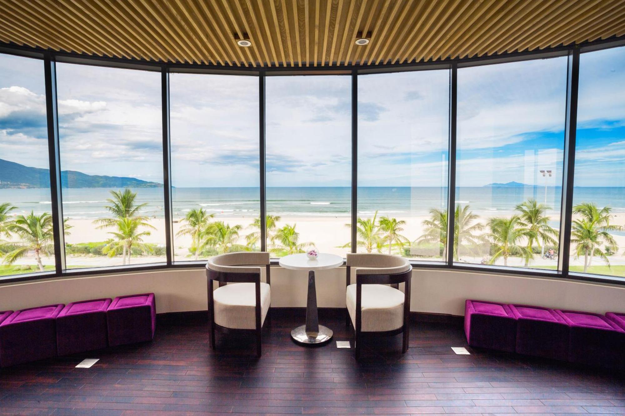 Holiday Beach Hotel Danang Khách sạn