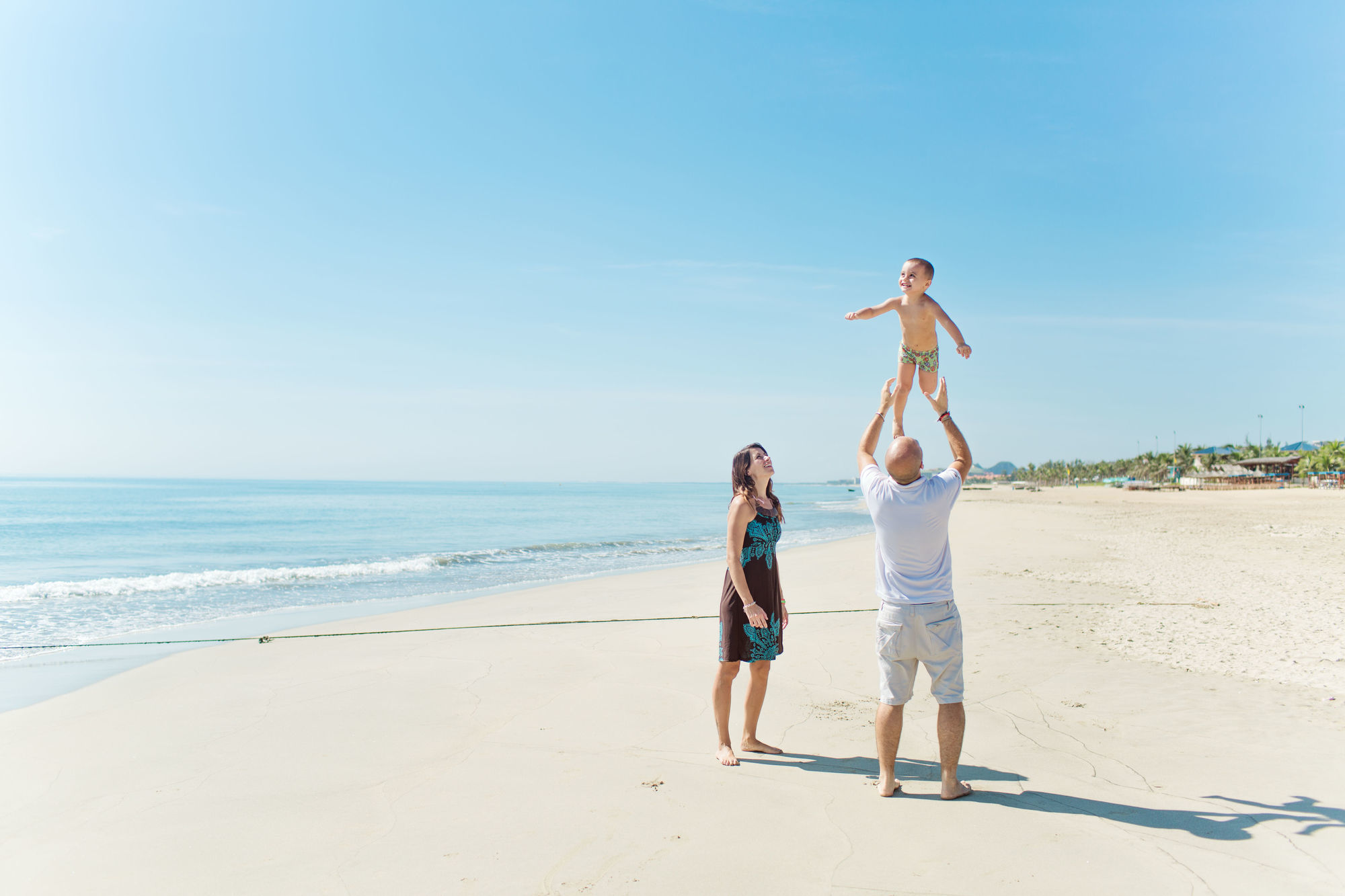 Holiday Beach Hotel Danang Khách sạn Đà Nẵng