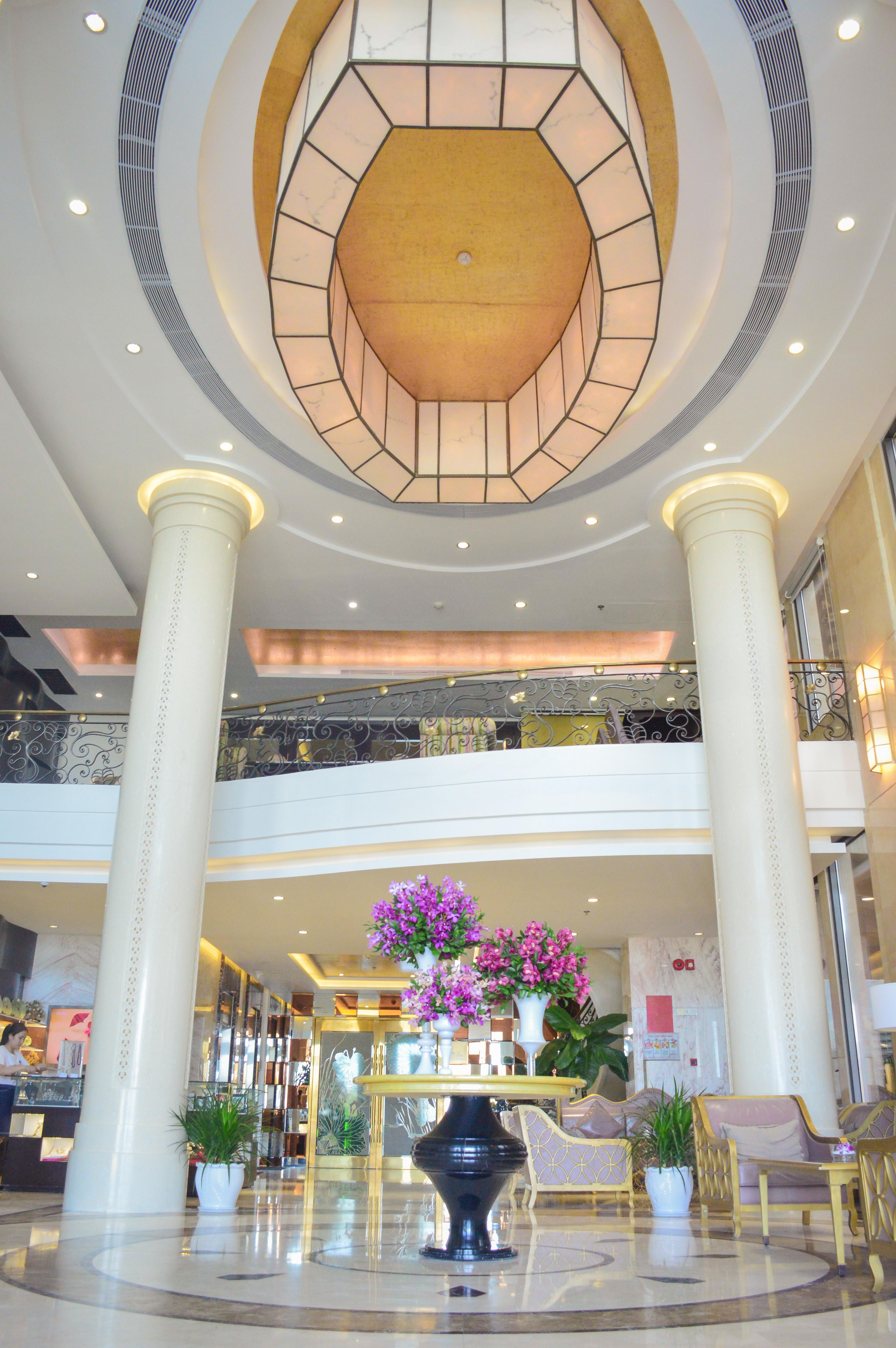 Holiday Beach Hotel Danang Khách sạn Đà Nẵng
